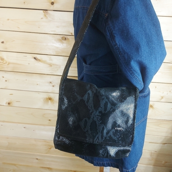 LUGANO snakeskin print glazed soft leather bag black purse Made in Italy - Picture 1 of 14